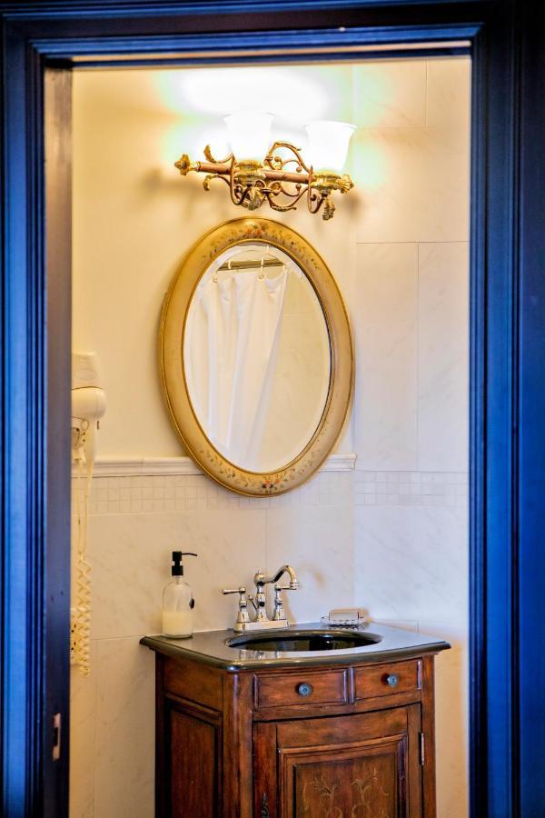 Puddicombe House Hotell New Hamburg Eksteriør bilde