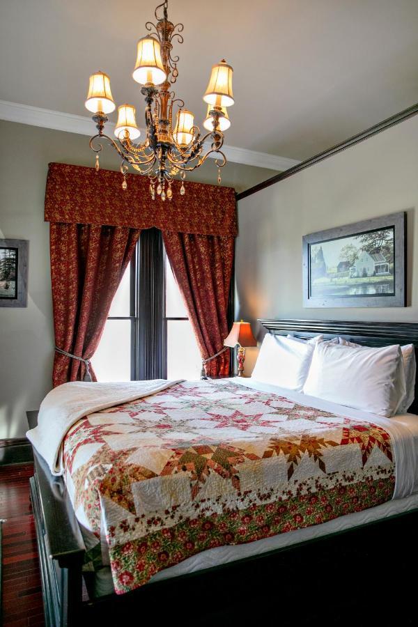 Puddicombe House Hotell New Hamburg Eksteriør bilde